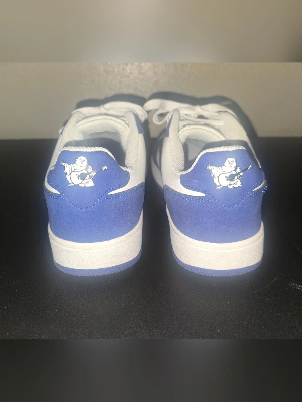 True Religion Men’s White and Blue Low-Top Sneakers